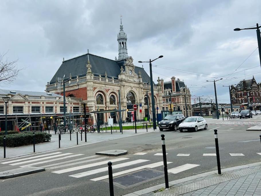 Apt Des Artistes, 3 Min A Pied Gare Et Centre Valenciennes Buitenkant foto