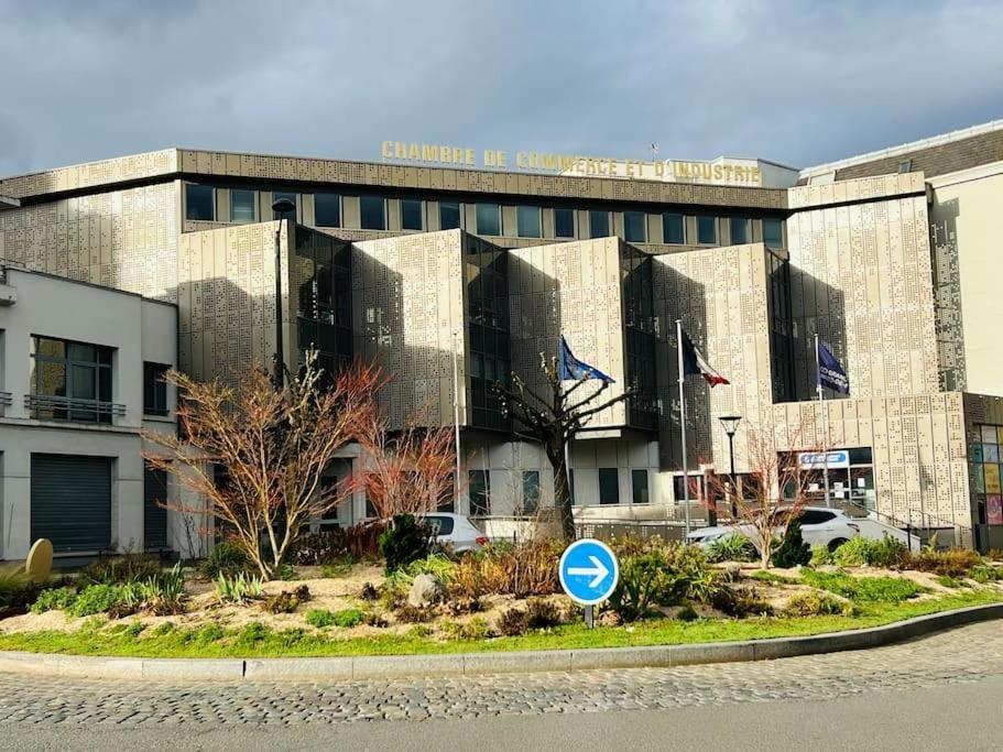 Apt Des Artistes, 3 Min A Pied Gare Et Centre Valenciennes Buitenkant foto